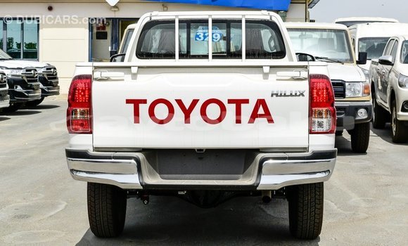 Buy Import Toyota Hilux White Car in Import - Dubai in Abseron Buy Import Toyota Hilux White Car in Import - Dubai in Abseron