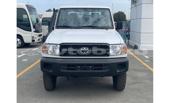 Buy Import Toyota Land Cruiser White Car in Import - Dubai in Abseron Buy Import Toyota Land Cruiser White Car in Import - Dubai in Abseron