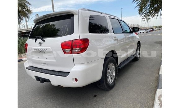 Buy Import Toyota Sequoia White Car in Import - Dubai in Abseron Buy Import Toyota Sequoia White Car in Import - Dubai in Abseron