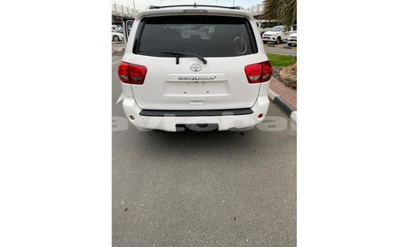 Buy Import Toyota Sequoia White Car in Import - Dubai in Abseron Buy Import Toyota Sequoia White Car in Import - Dubai in Abseron