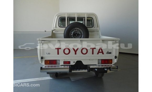 Buy Import Toyota Land Cruiser White Car in Import - Dubai in Abseron Buy Import Toyota Land Cruiser White Car in Import - Dubai in Abseron