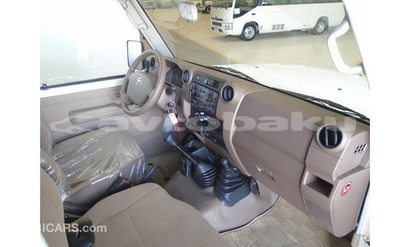 Buy Import Toyota Land Cruiser White Car in Import - Dubai in Abseron Buy Import Toyota Land Cruiser White Car in Import - Dubai in Abseron