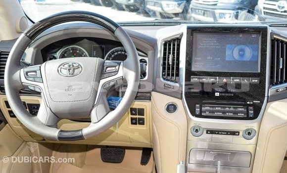 Buy Import Toyota Land Cruiser White Car in Import - Dubai in Abseron Buy Import Toyota Land Cruiser White Car in Import - Dubai in Abseron