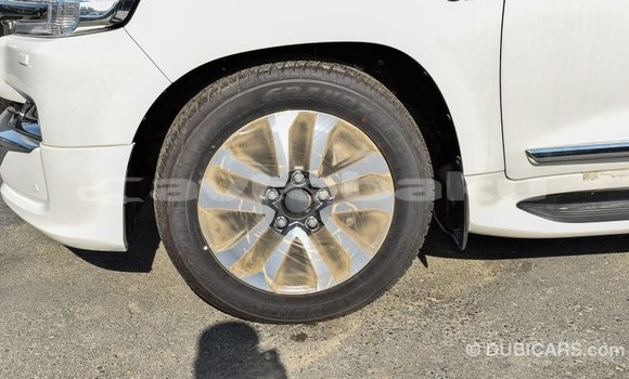 Buy Import Toyota Land Cruiser White Car in Import - Dubai in Abseron Buy Import Toyota Land Cruiser White Car in Import - Dubai in Abseron