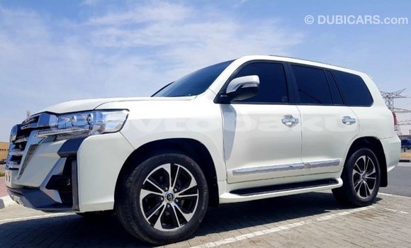 Buy Import Toyota Land Cruiser White Car in Import - Dubai in Abseron Buy Import Toyota Land Cruiser White Car in Import - Dubai in Abseron