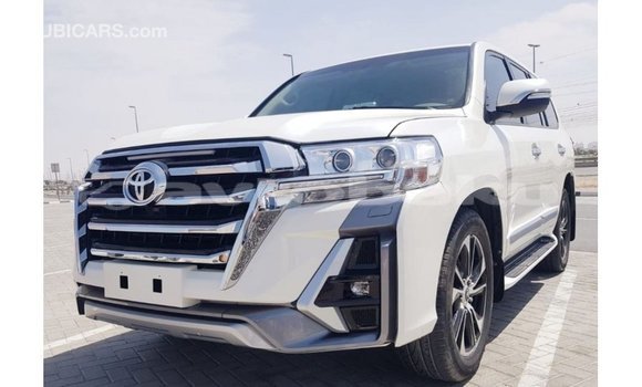 Buy Import Toyota Land Cruiser White Car in Import - Dubai in Abseron Buy Import Toyota Land Cruiser White Car in Import - Dubai in Abseron