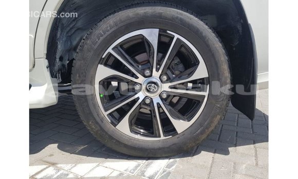 Buy Import Toyota Land Cruiser White Car in Import - Dubai in Abseron Buy Import Toyota Land Cruiser White Car in Import - Dubai in Abseron