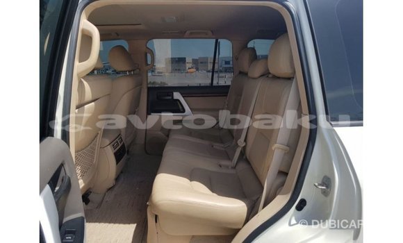 Buy Import Toyota Land Cruiser White Car in Import - Dubai in Abseron Buy Import Toyota Land Cruiser White Car in Import - Dubai in Abseron