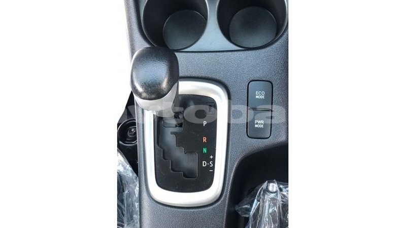 Big with watermark toyota hilux abseron import dubai 2965