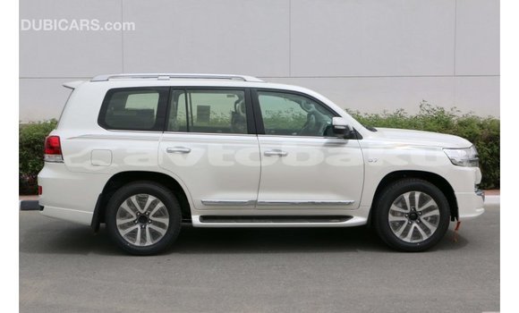 Buy Import Toyota Land Cruiser White Car in Import - Dubai in Abseron Buy Import Toyota Land Cruiser White Car in Import - Dubai in Abseron