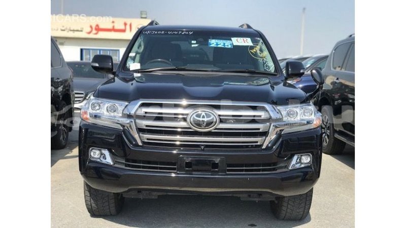 Big with watermark toyota land cruiser abseron import dubai 2979