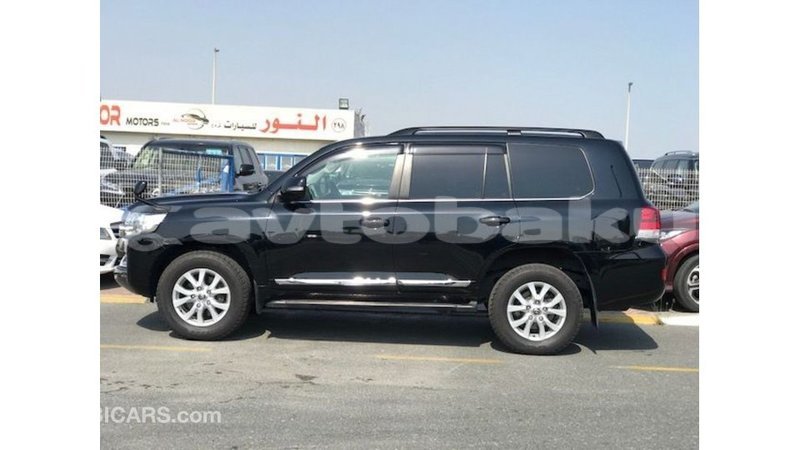 Big with watermark toyota land cruiser abseron import dubai 2979