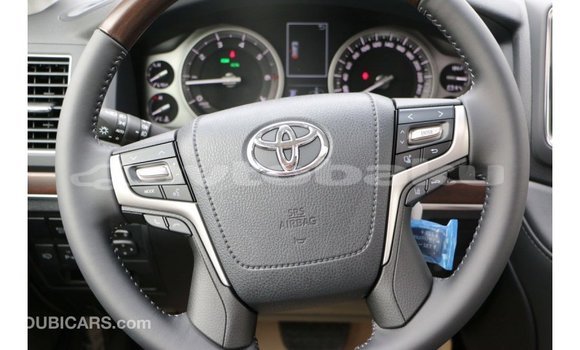 Buy Import Toyota Land Cruiser White Car in Import - Dubai in Abseron Buy Import Toyota Land Cruiser White Car in Import - Dubai in Abseron