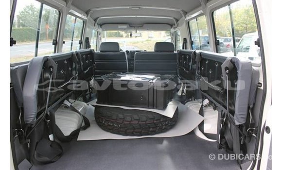 Buy Import Toyota Land Cruiser White Car in Import - Dubai in Abseron Buy Import Toyota Land Cruiser White Car in Import - Dubai in Abseron