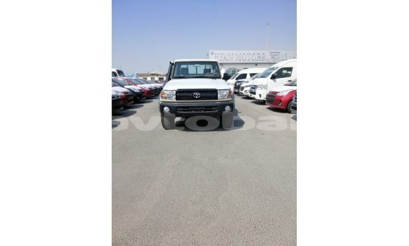 Buy Import Toyota Land Cruiser Beige Car in Import - Dubai in Abseron Buy Import Toyota Land Cruiser Beige Car in Import - Dubai in Abseron