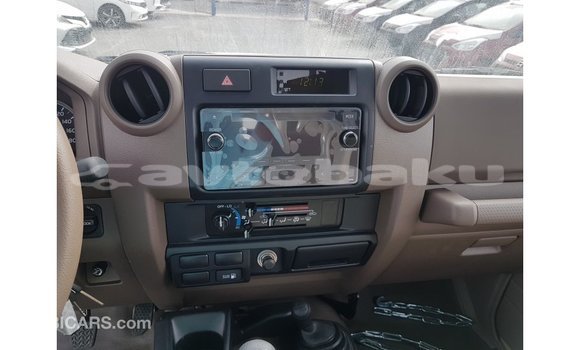 Buy Import Toyota Land Cruiser Beige Car in Import - Dubai in Abseron Buy Import Toyota Land Cruiser Beige Car in Import - Dubai in Abseron
