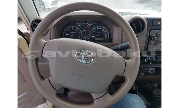 Buy Import Toyota Land Cruiser Beige Car in Import - Dubai in Abseron Buy Import Toyota Land Cruiser Beige Car in Import - Dubai in Abseron