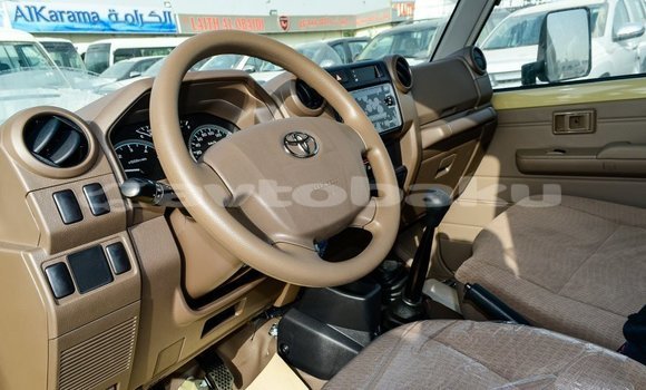 Buy Import Toyota Land Cruiser Beige Car in Import - Dubai in Abseron Buy Import Toyota Land Cruiser Beige Car in Import - Dubai in Abseron