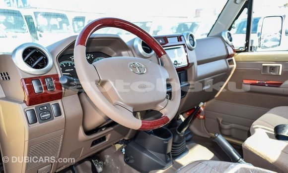 Buy Import Toyota Land Cruiser Beige Car in Import - Dubai in Abseron Buy Import Toyota Land Cruiser Beige Car in Import - Dubai in Abseron