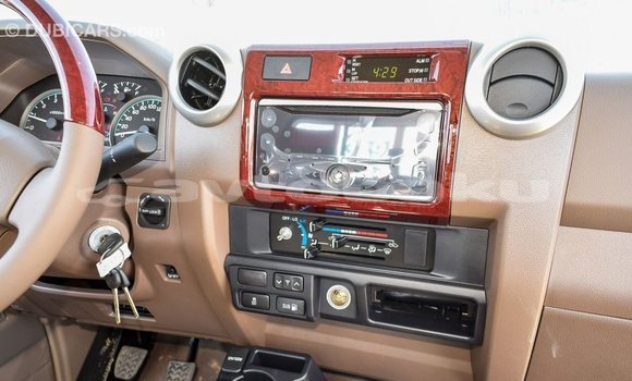 Buy Import Toyota Land Cruiser Beige Car in Import - Dubai in Abseron Buy Import Toyota Land Cruiser Beige Car in Import - Dubai in Abseron