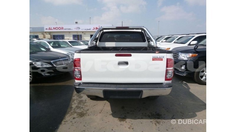Big with watermark toyota hilux abseron import dubai 3044
