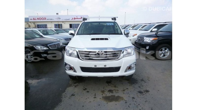 Big with watermark toyota hilux abseron import dubai 3044