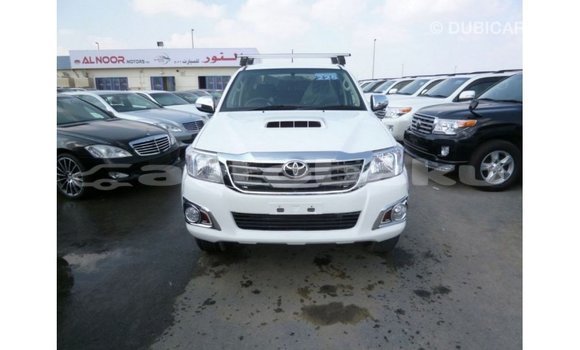 Buy Import Toyota Hilux White Car in Import - Dubai in Abseron Buy Import Toyota Hilux White Car in Import - Dubai in Abseron