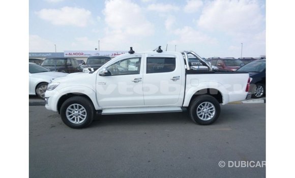 Buy Import Toyota Hilux White Car in Import - Dubai in Abseron Buy Import Toyota Hilux White Car in Import - Dubai in Abseron
