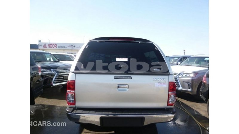 Big with watermark toyota hilux abseron import dubai 3047