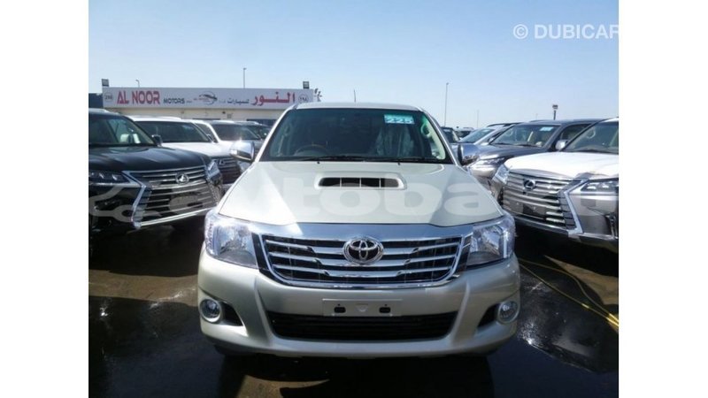 Big with watermark toyota hilux abseron import dubai 3047