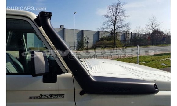 Buy Import Toyota Land Cruiser White Car in Import - Dubai in Abseron Buy Import Toyota Land Cruiser White Car in Import - Dubai in Abseron