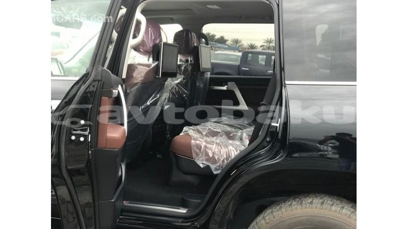 Big with watermark toyota land cruiser abseron import dubai 3117