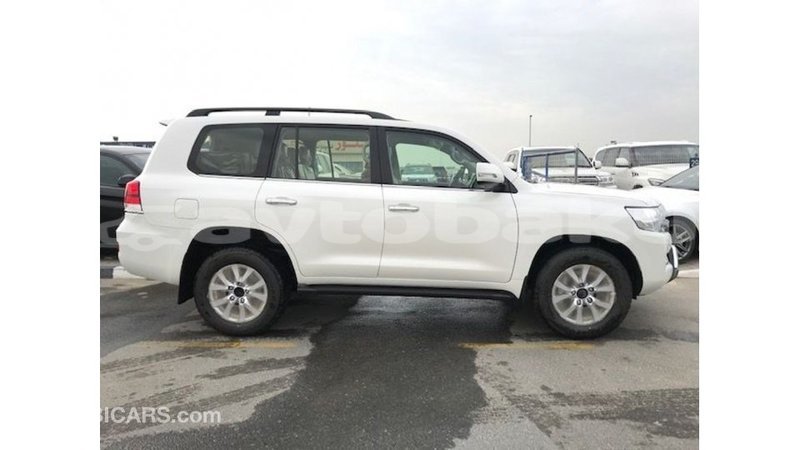 Big with watermark toyota land cruiser abseron import dubai 3138
