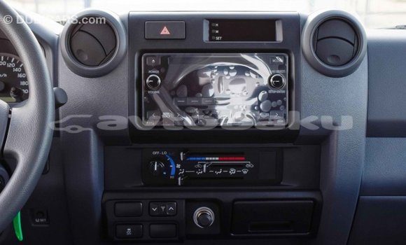 Buy Import Toyota Land Cruiser White Car in Import - Dubai in Abseron Buy Import Toyota Land Cruiser White Car in Import - Dubai in Abseron