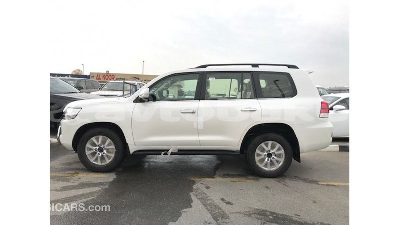 Big with watermark toyota land cruiser abseron import dubai 3138
