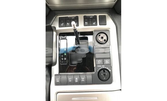 Buy Import Toyota Land Cruiser White Car in Import - Dubai in Abseron Buy Import Toyota Land Cruiser White Car in Import - Dubai in Abseron