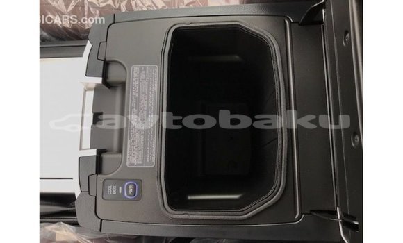 Buy Import Toyota Land Cruiser White Car in Import - Dubai in Abseron Buy Import Toyota Land Cruiser White Car in Import - Dubai in Abseron