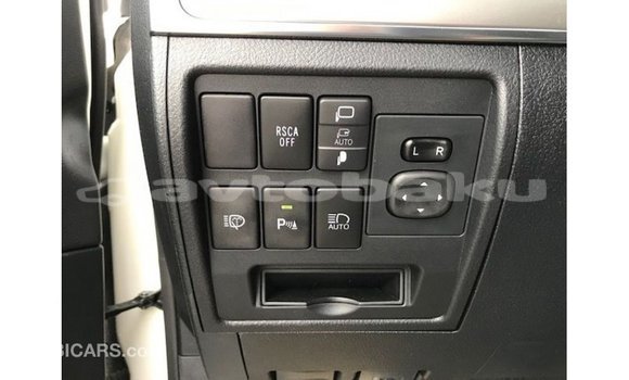 Buy Import Toyota Land Cruiser White Car in Import - Dubai in Abseron Buy Import Toyota Land Cruiser White Car in Import - Dubai in Abseron