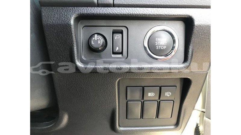 Big with watermark toyota prado abseron import dubai 3144