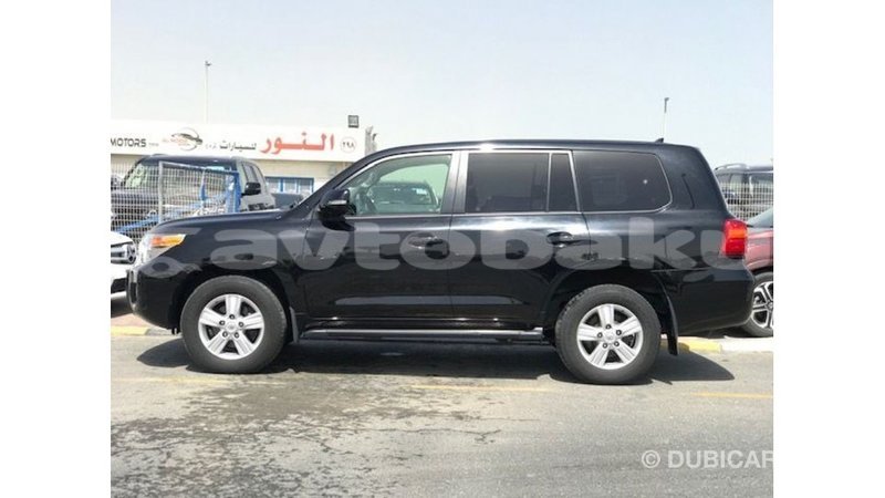Big with watermark toyota land cruiser abseron import dubai 3147