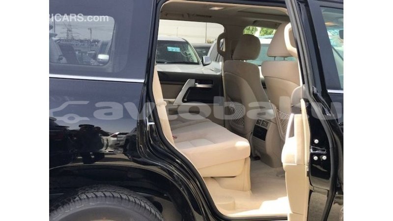 Big with watermark toyota land cruiser abseron import dubai 3156