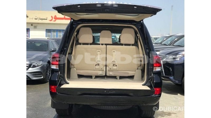 Big with watermark toyota land cruiser abseron import dubai 3156