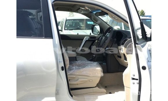 Buy Import Toyota Prado White Car in Import - Dubai in Abseron Buy Import Toyota Prado White Car in Import - Dubai in Abseron