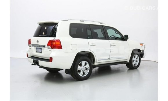 Buy Import Toyota Land Cruiser White Car in Import - Dubai in Abseron Buy Import Toyota Land Cruiser White Car in Import - Dubai in Abseron