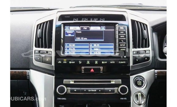 Buy Import Toyota Land Cruiser White Car in Import - Dubai in Abseron Buy Import Toyota Land Cruiser White Car in Import - Dubai in Abseron