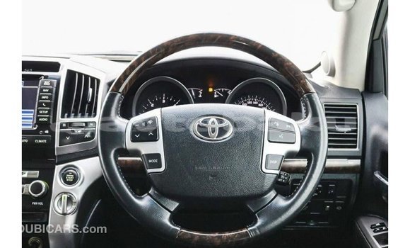 Buy Import Toyota Land Cruiser White Car in Import - Dubai in Abseron Buy Import Toyota Land Cruiser White Car in Import - Dubai in Abseron