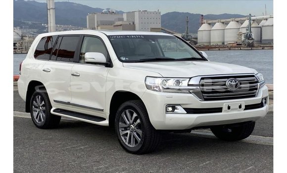Buy Import Toyota Land Cruiser White Car in Import - Dubai in Abseron Buy Import Toyota Land Cruiser White Car in Import - Dubai in Abseron