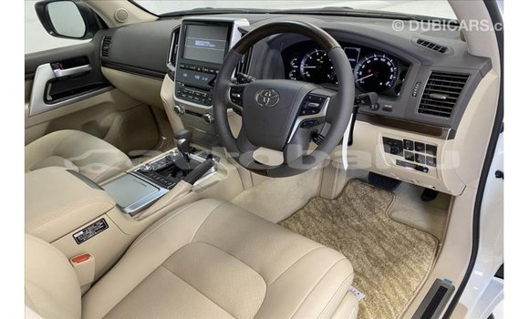 Buy Import Toyota Land Cruiser White Car in Import - Dubai in Abseron Buy Import Toyota Land Cruiser White Car in Import - Dubai in Abseron