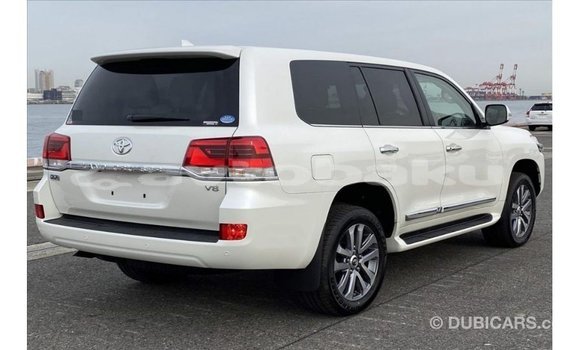 Buy Import Toyota Land Cruiser White Car in Import - Dubai in Abseron Buy Import Toyota Land Cruiser White Car in Import - Dubai in Abseron