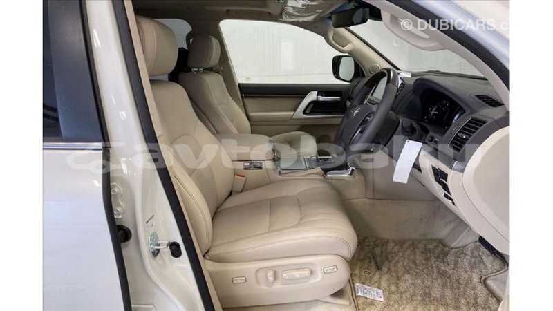 Big with watermark toyota land cruiser abseron import dubai 3181